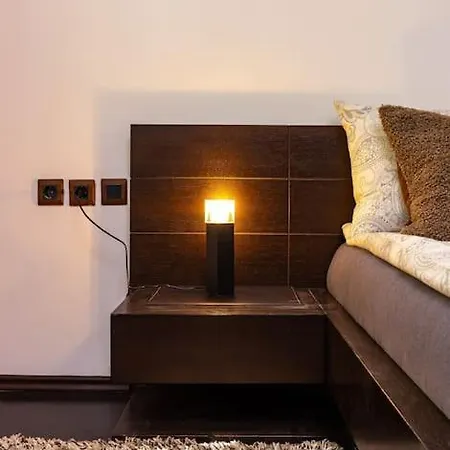 아파트 Quiet In Ricky *