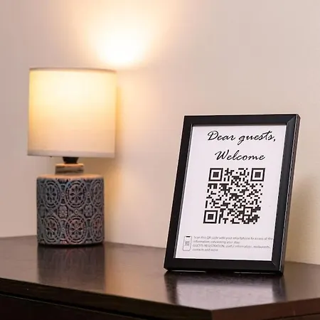 아파트 Quiet In Ricky