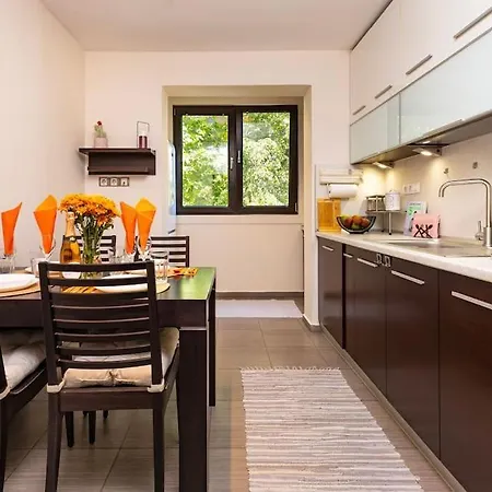 Quiet In Ricky Lägenhet *